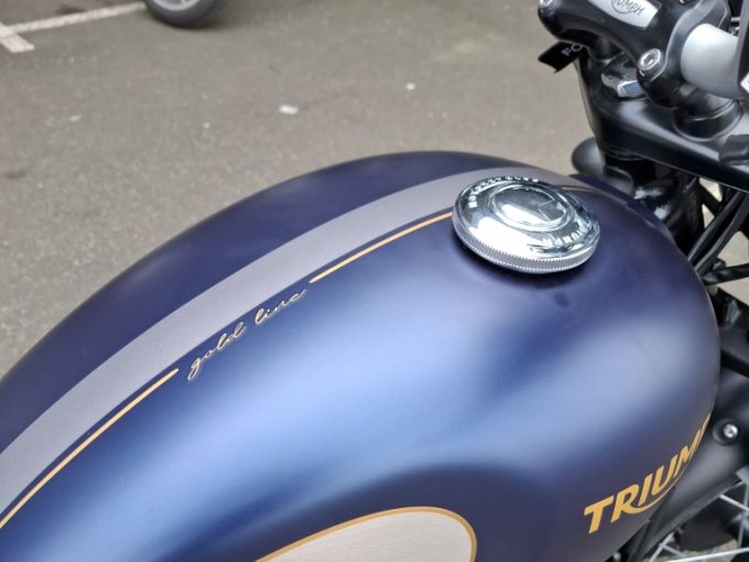 TRIUMPH SCRAMBLER 900 4