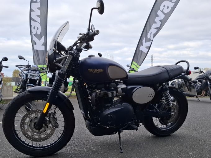 TRIUMPH SCRAMBLER 900 4