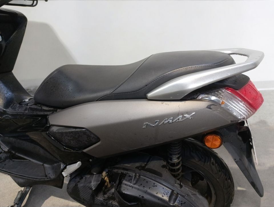 YAMAHA NMAX 125 4