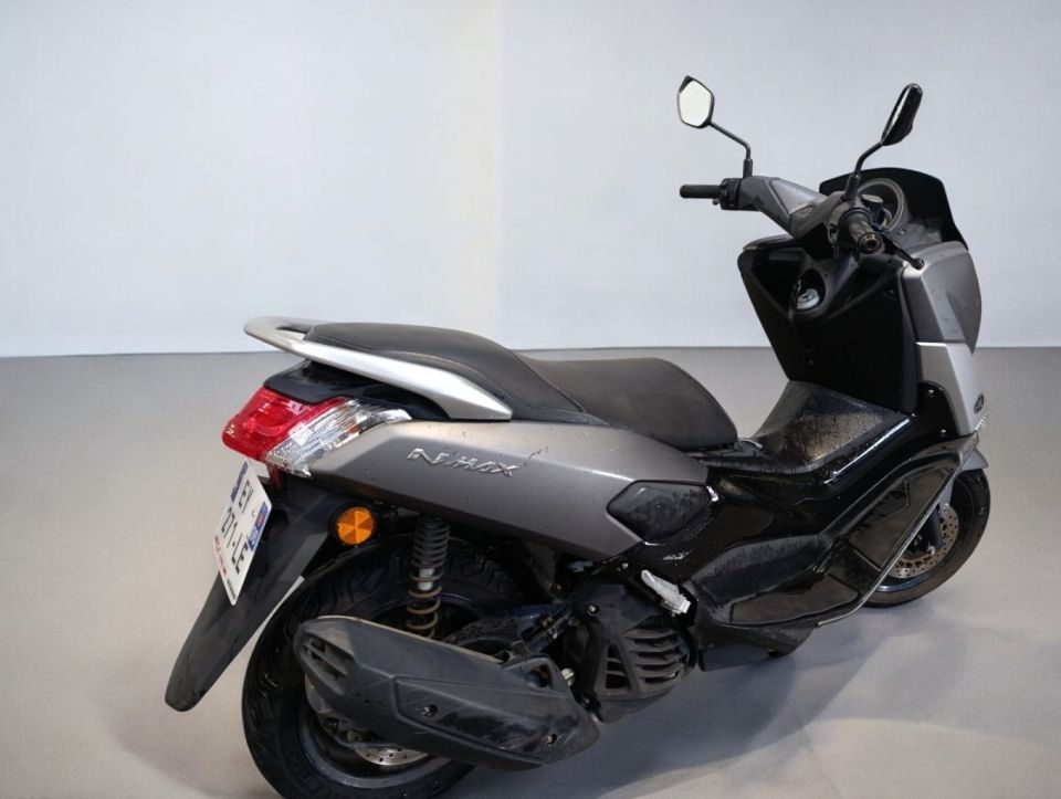 YAMAHA NMAX 125 4
