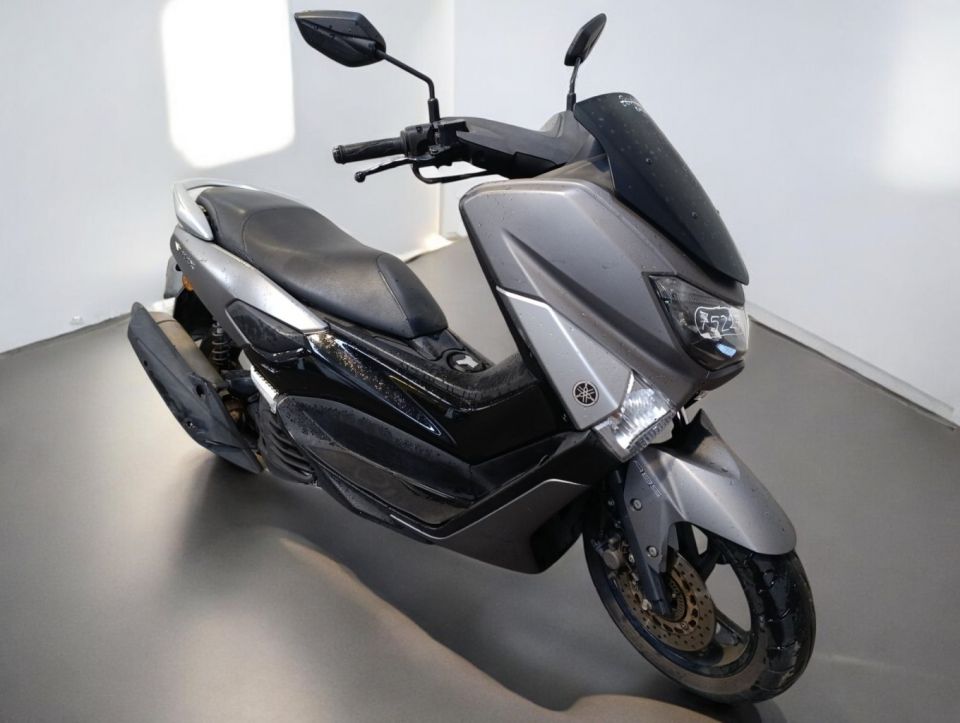 YAMAHA NMAX 125 4