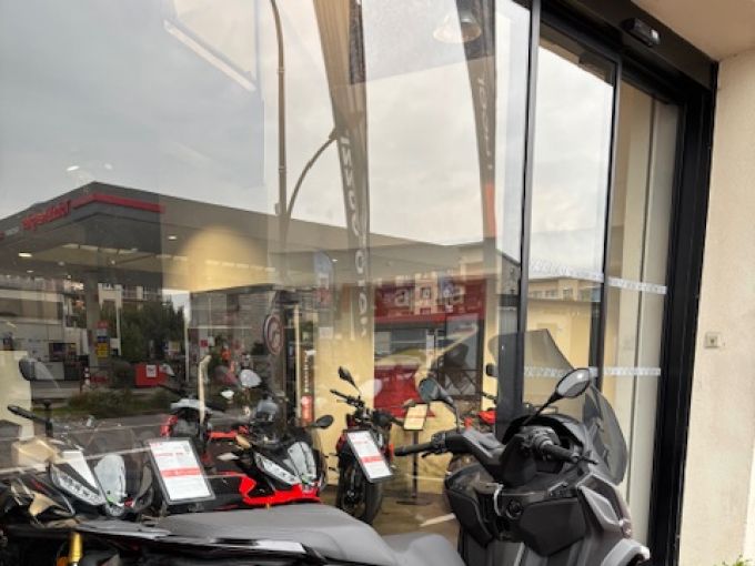 PIAGGIO MP3 400 HPE SPORT ABS ASR 4