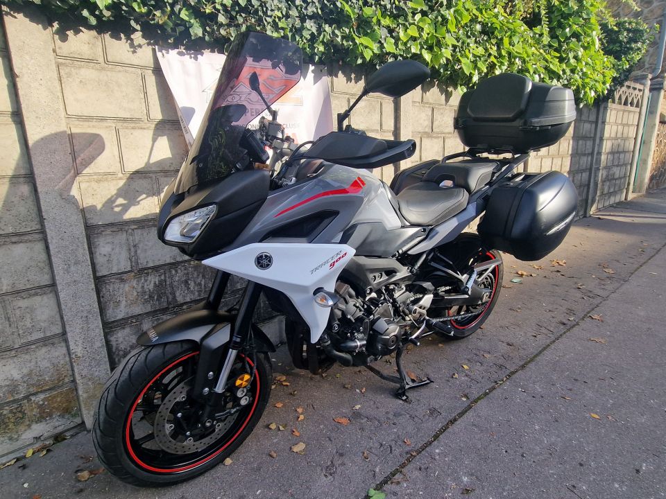 YAMAHA TRACER 900 4