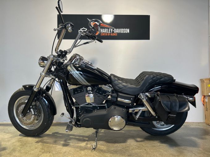 HARLEY-DAVIDSON DYNA FAT BOB 1584 4
