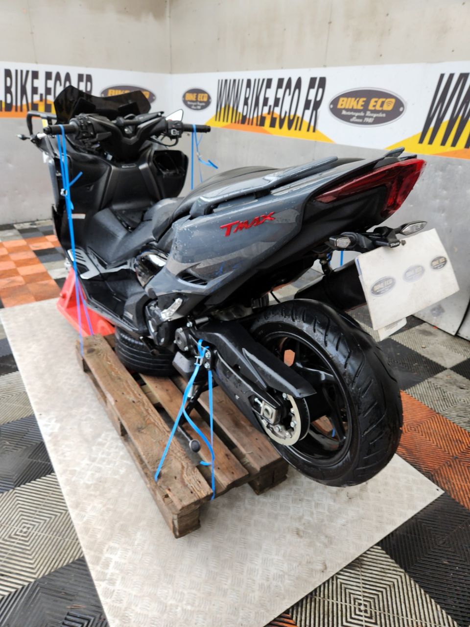 YAMAHA XP T-MAX 560 TECH MAX 4