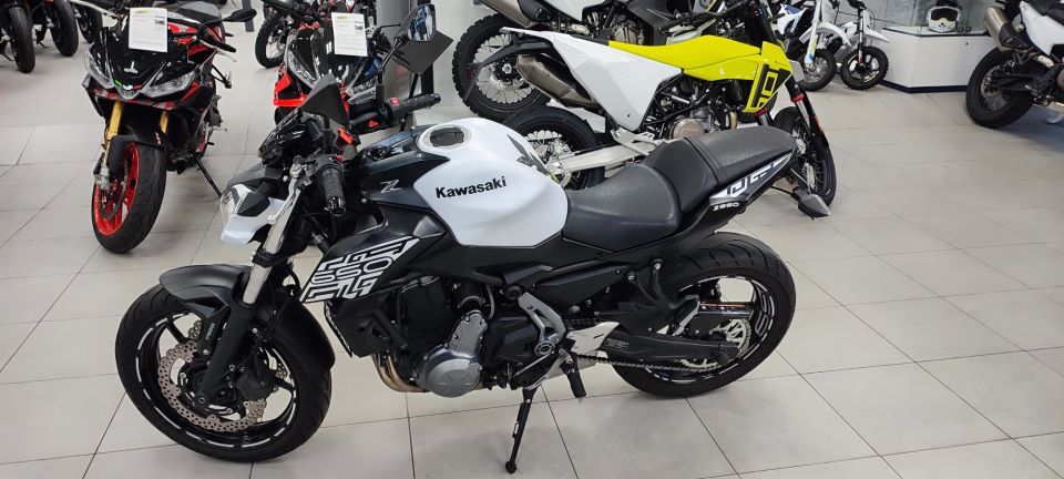 KAWASAKI Z 650 4