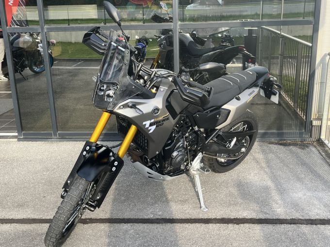 YAMAHA XTZ TENERE 700 4