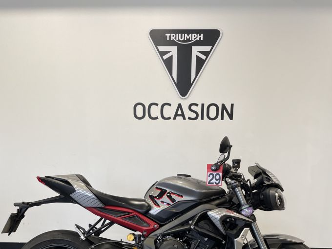 TRIUMPH STREET TRIPLE 765 RS 4
