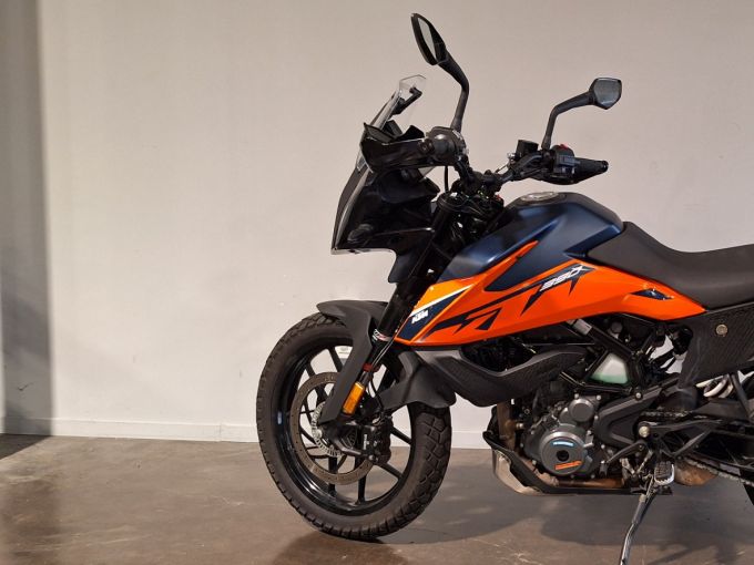 KTM 390 ADVENTURE 4