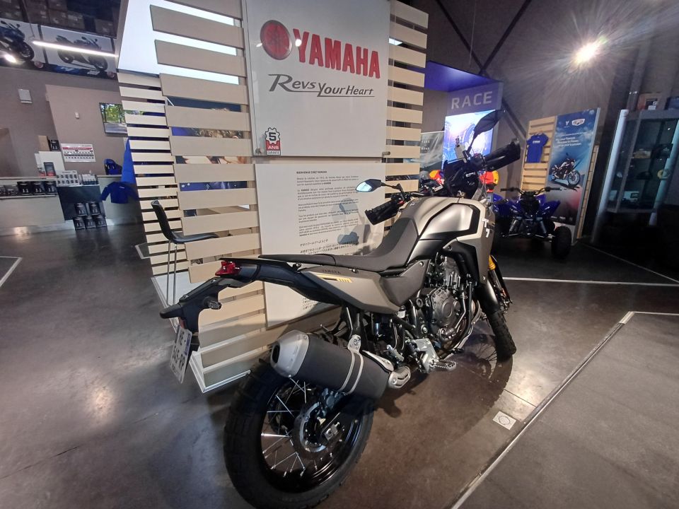 YAMAHA XTZ TENERE 700 4