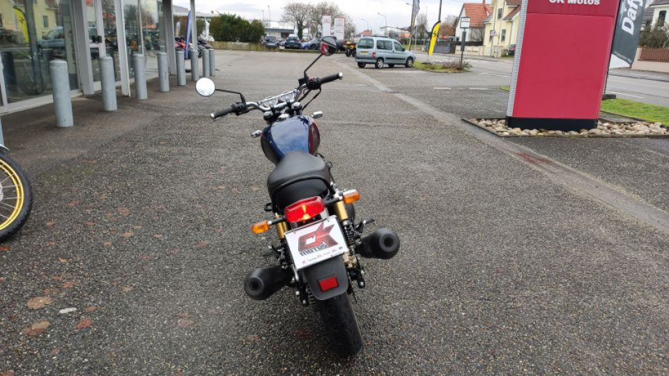 ROYAL ENFIELD Interceptor 650 4