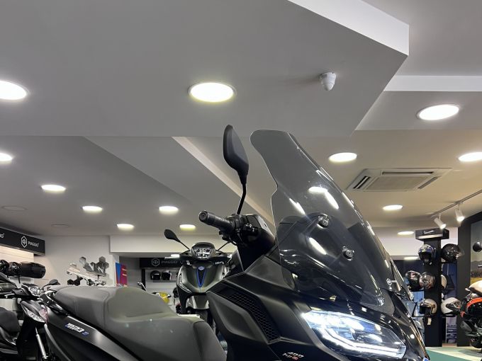 PIAGGIO MP3 400 HPE SPORT ABS ASR 4