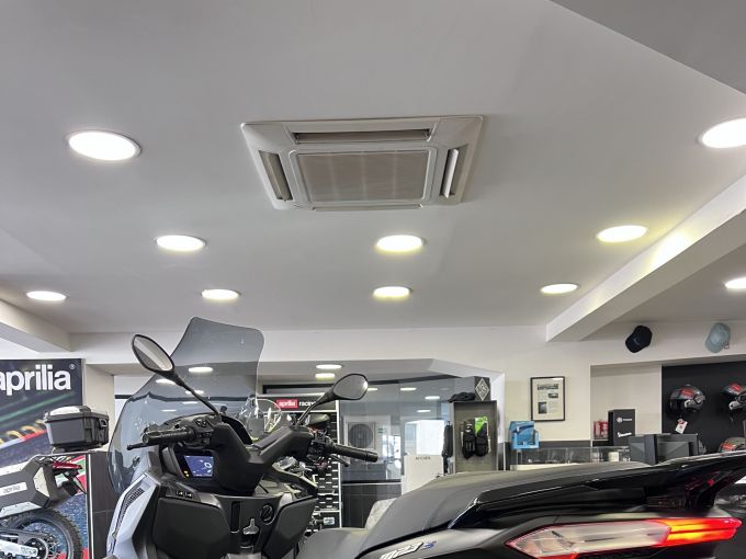 PIAGGIO MP3 400 HPE SPORT ABS ASR 4