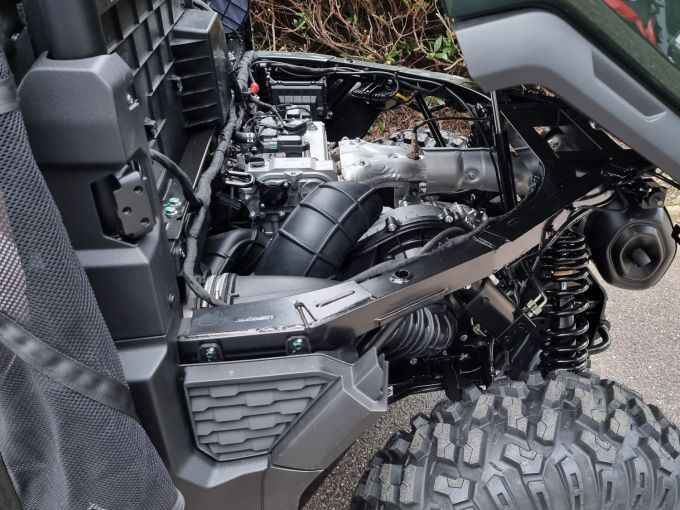 CF MOTO UFORCE 1000 4