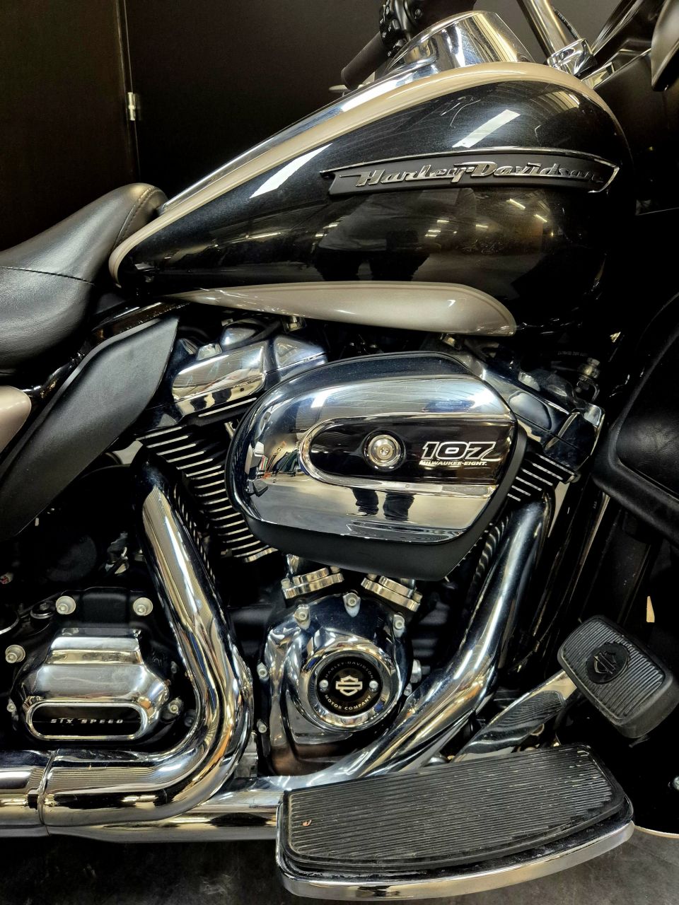 HARLEY-DAVIDSON TOURING ROAD GLIDE 1745 ULTRA 4