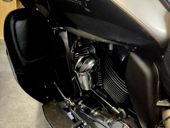 HARLEY-DAVIDSON TOURING ROAD GLIDE 1745 ULTRA 4