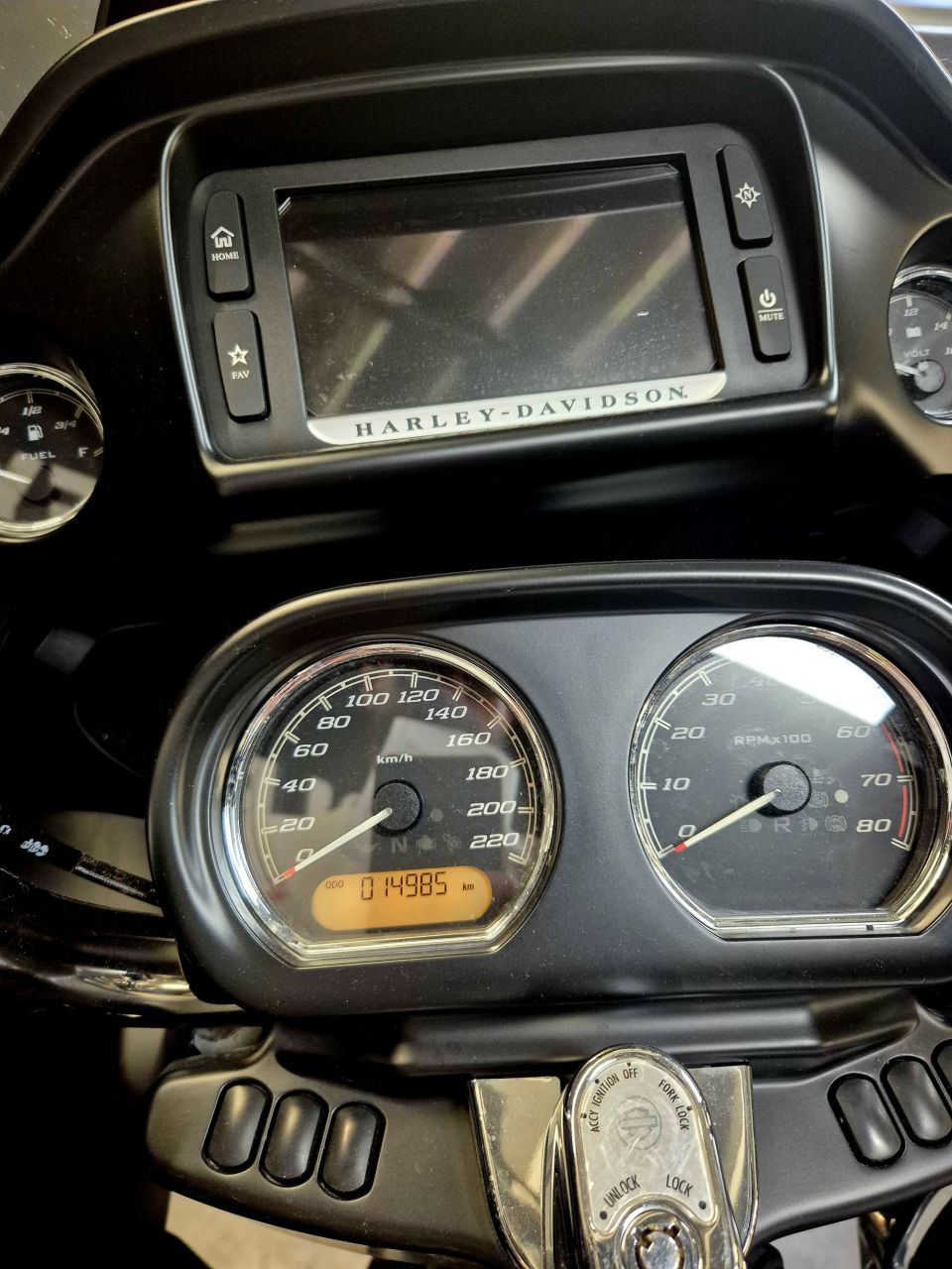 HARLEY-DAVIDSON TOURING ROAD GLIDE 1745 ULTRA 4