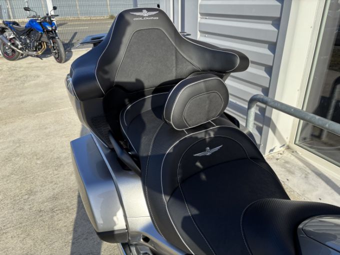 HONDA GoldWing Touring DCT Airbag 4