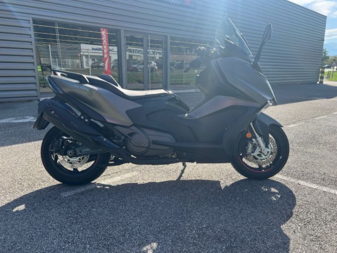 KYMCO AK 550 4
