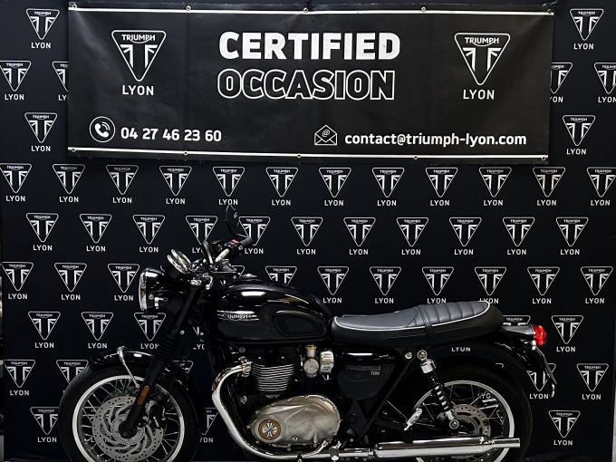 TRIUMPH BONNEVILLE T120 4