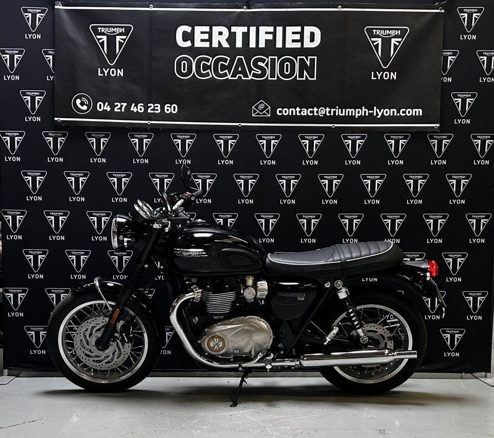 TRIUMPH BONNEVILLE T120 4