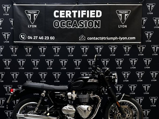 TRIUMPH BONNEVILLE T120 4