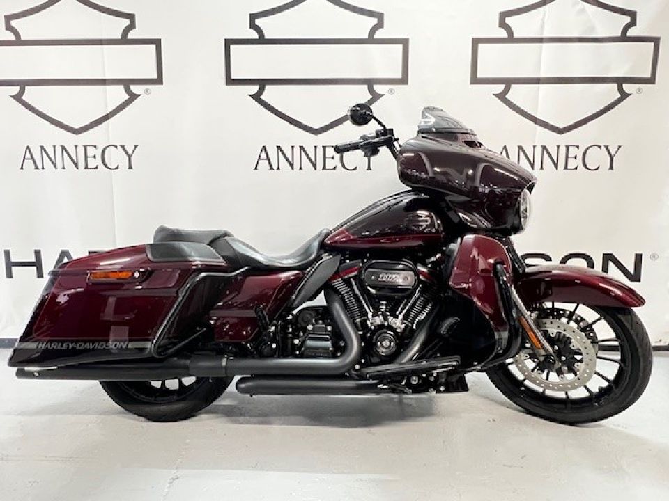 HARLEY-DAVIDSON TOURING STREET GLIDE 1923 CVO  4