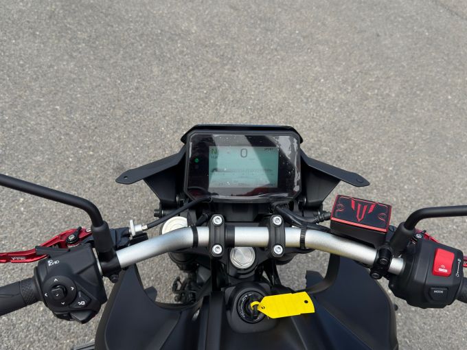 YAMAHA MT-07 4