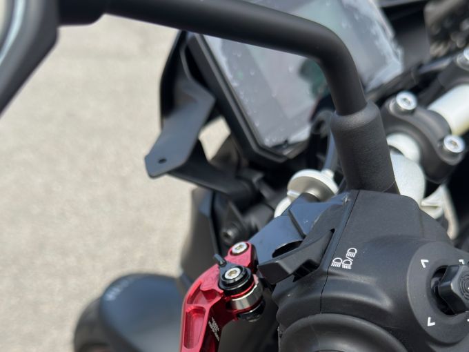 YAMAHA MT-07 4