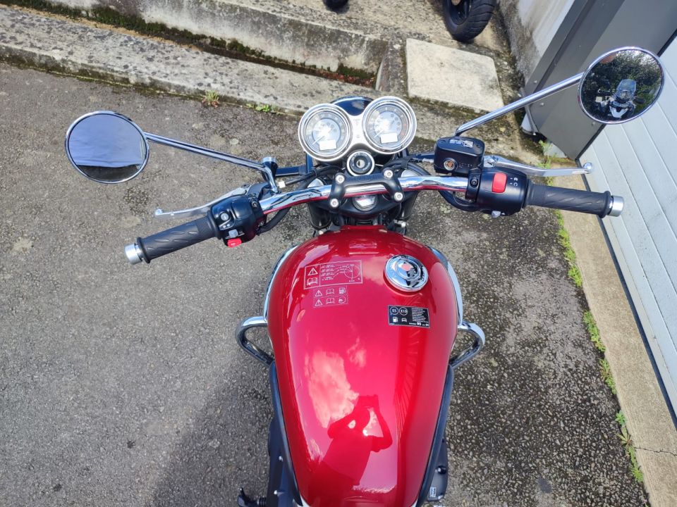 TRIUMPH Bonneville T100 4
