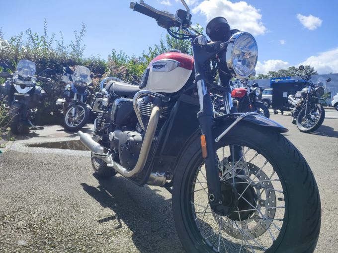 TRIUMPH Bonneville T100 4