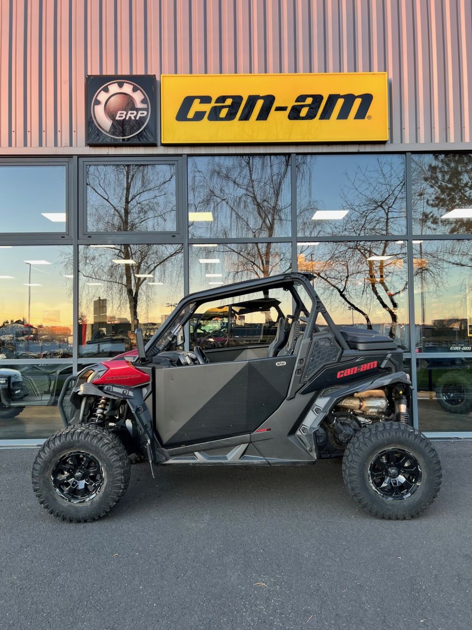 CAN-AM MAVERICK 4