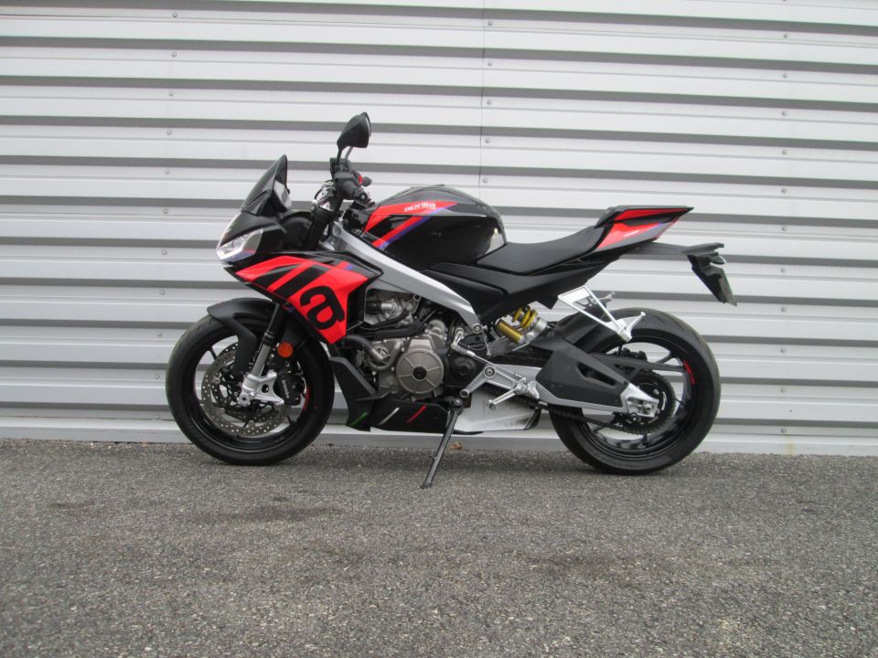 APRILIA TUONO 660 FACTORY 4