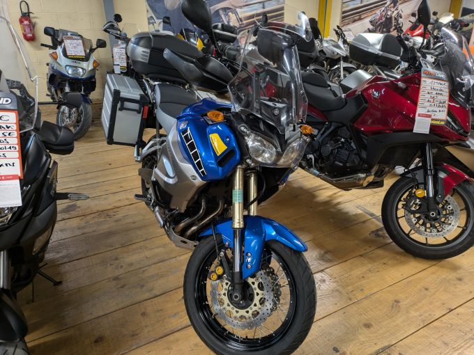 YAMAHA XTZ 1200 SUPER TENERE 4