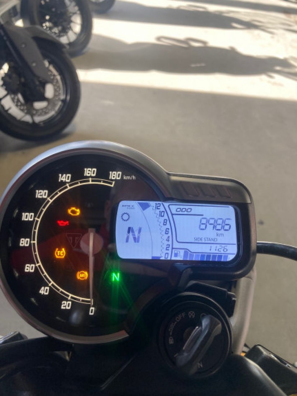 TRIUMPH Scrambler 400 X 4