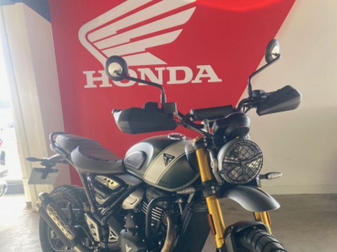 TRIUMPH Scrambler 400 X 4