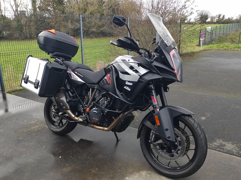 KTM 1290 SUPER ADVENTURE S 4