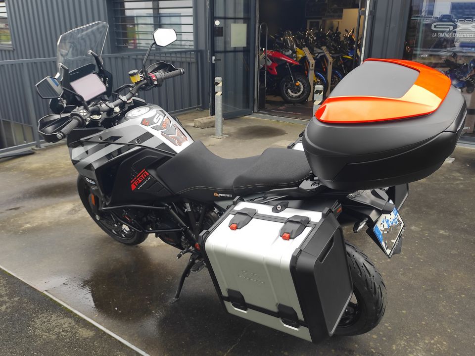 KTM 1290 SUPER ADVENTURE S 4