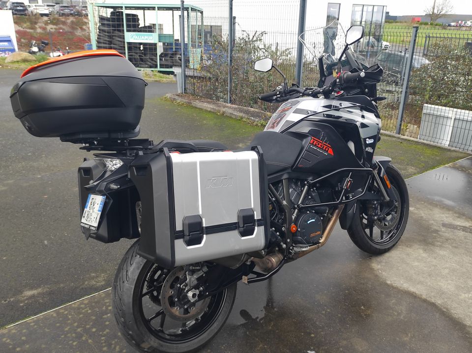 KTM 1290 SUPER ADVENTURE S 4