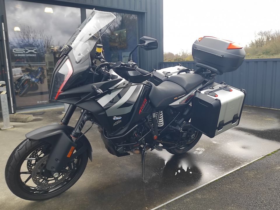 KTM 1290 SUPER ADVENTURE S 4