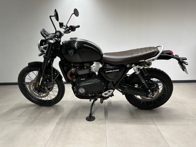 TRIUMPH SCRAMBLER 1200 4
