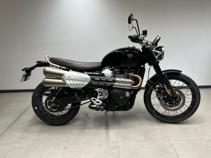 TRIUMPH SCRAMBLER 1200 4