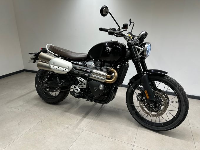 TRIUMPH SCRAMBLER 1200 4