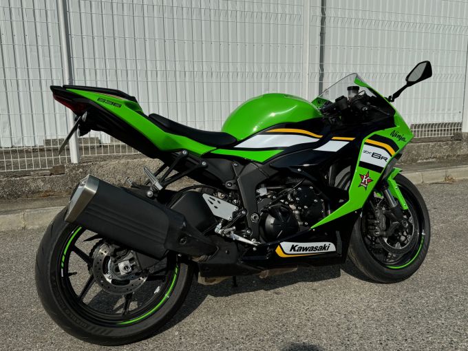 KAWASAKI ZX-6R 636 4