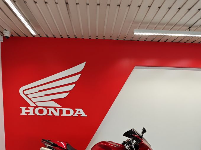 HONDA VFR 800 VTEC 4