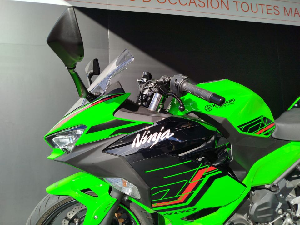 KAWASAKI NINJA 400 4