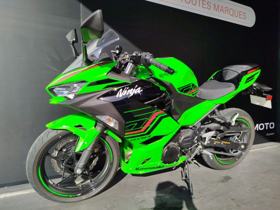 KAWASAKI NINJA 400 4