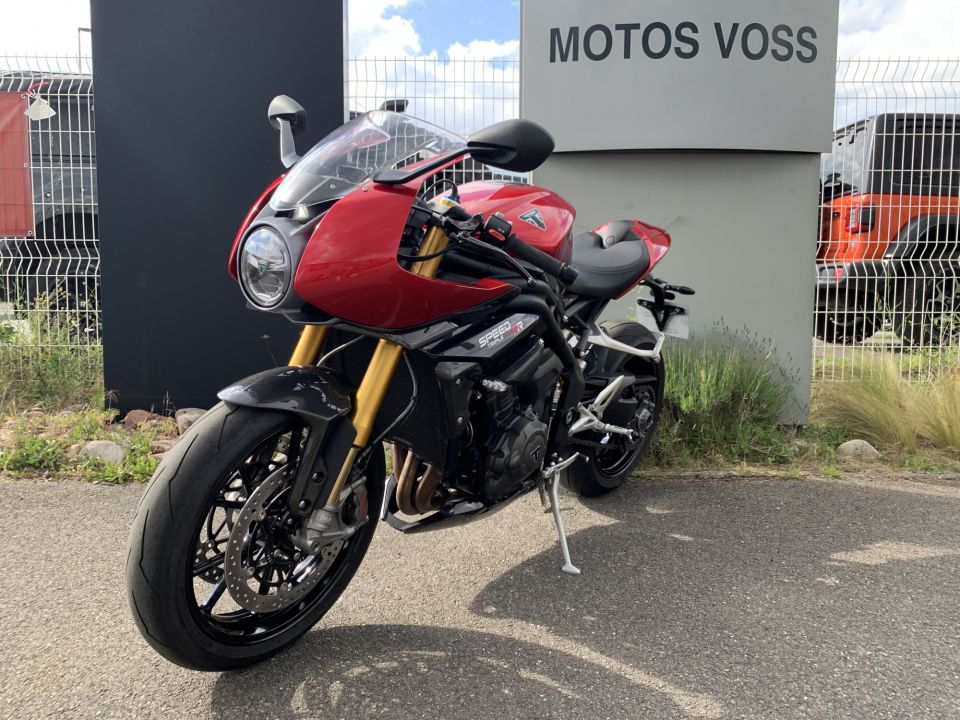 TRIUMPH SPEED TRIPLE 1200 RR 4