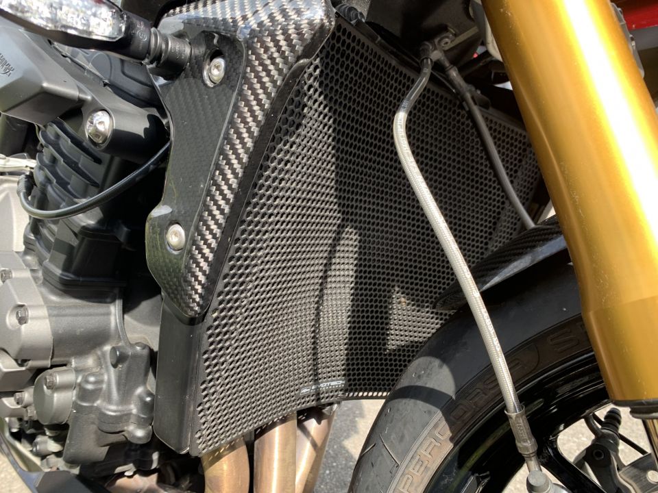 TRIUMPH SPEED TRIPLE 1200 RR 4