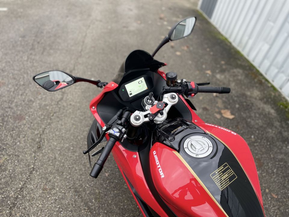 QJ MOTOR SRK 800 RR 4